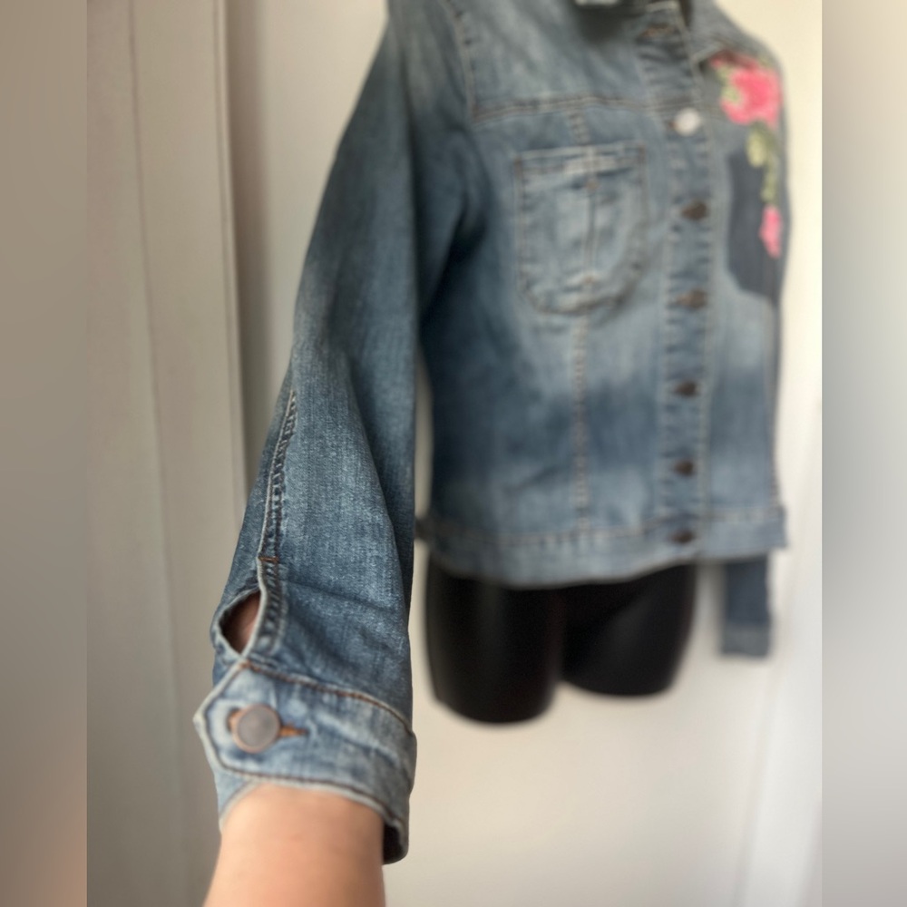 Kut from the Kloth Juko Denim Jacket Flower Embroidery sz L - Picture 4 of 16